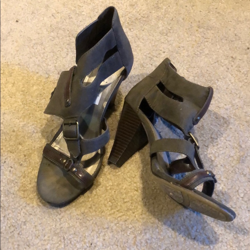 Military style heels